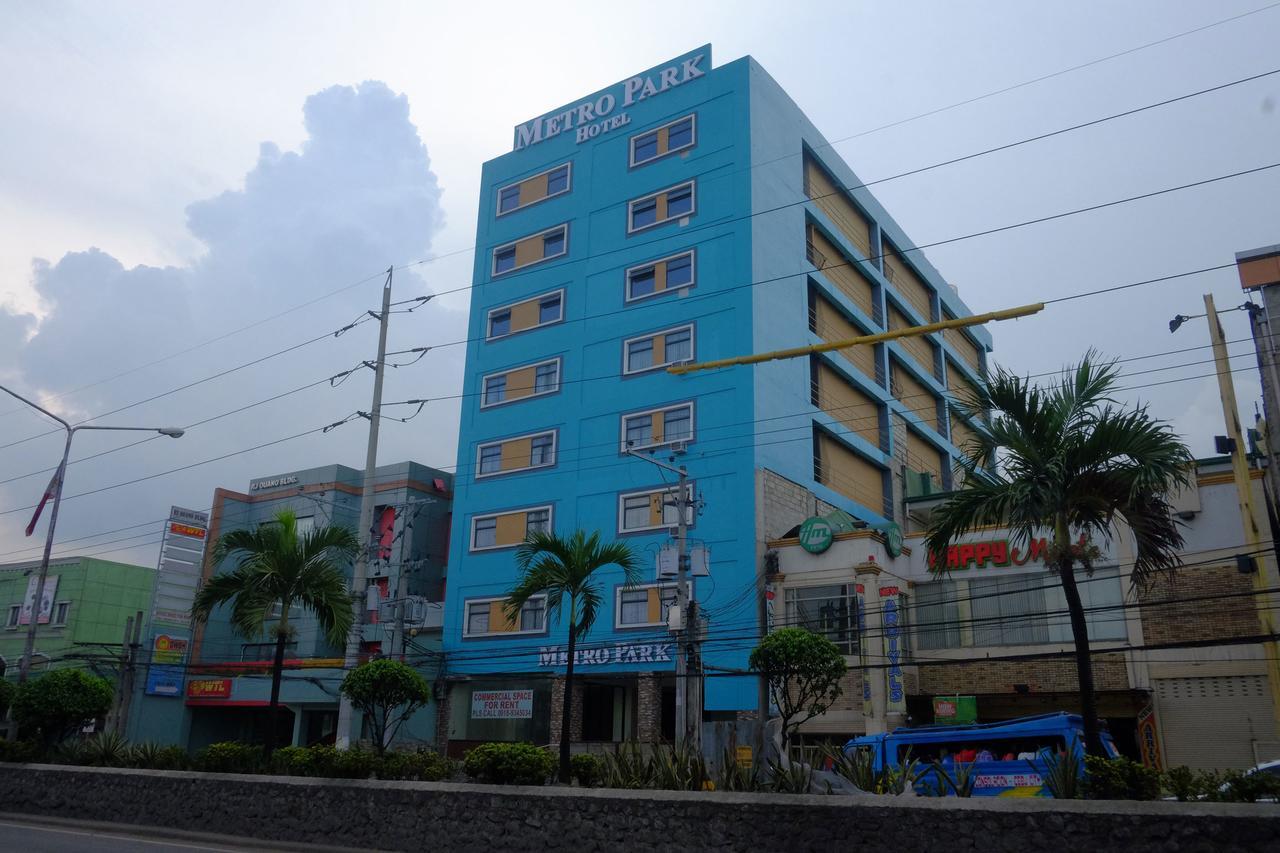 Metro Park Hotel Mandaue Cebu Esterno foto